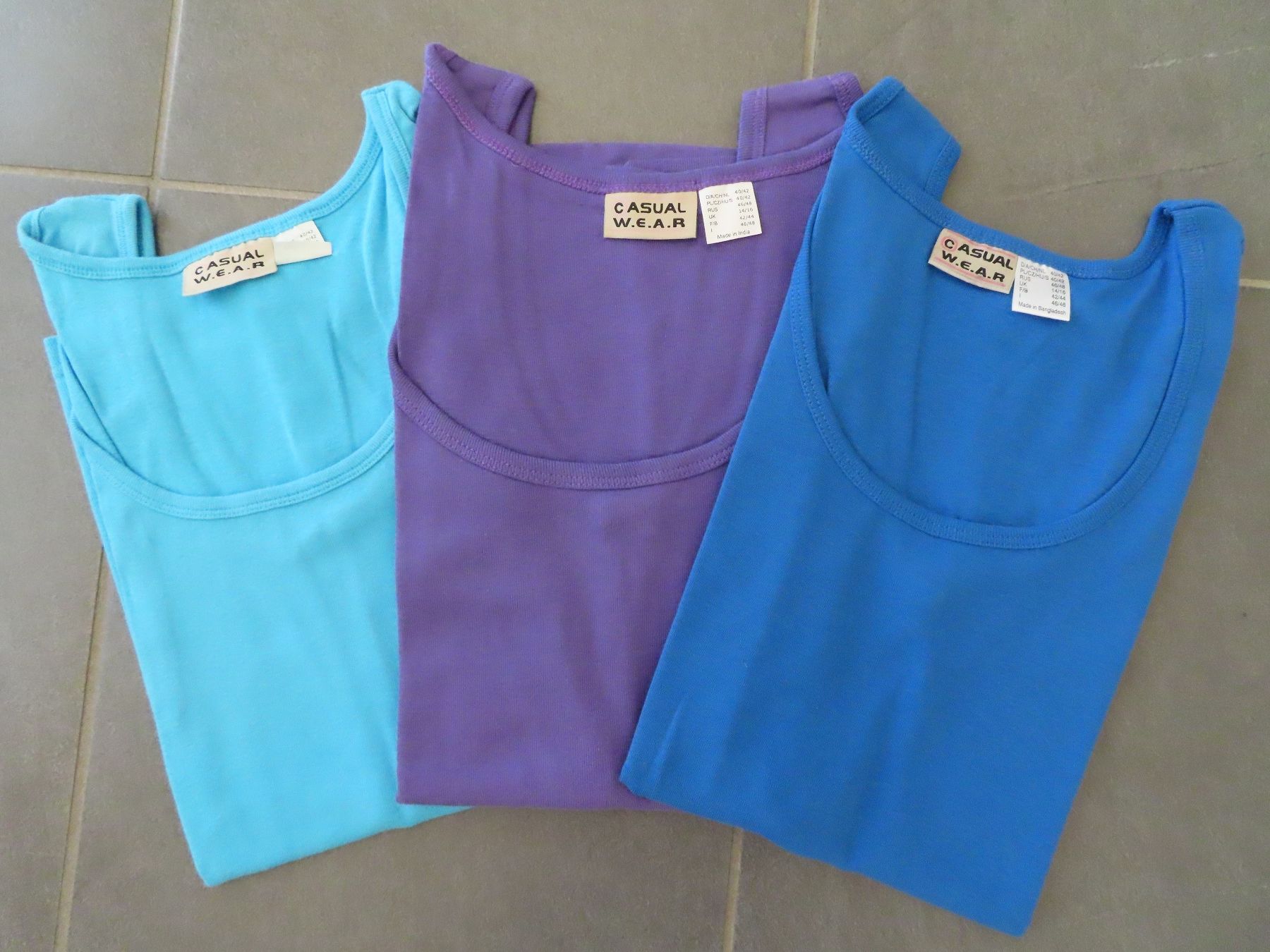 Top: 5 Tanktop Gr.40/42 +++top Zustand+++ – Usato da Wallenried venduto da Asyano 2