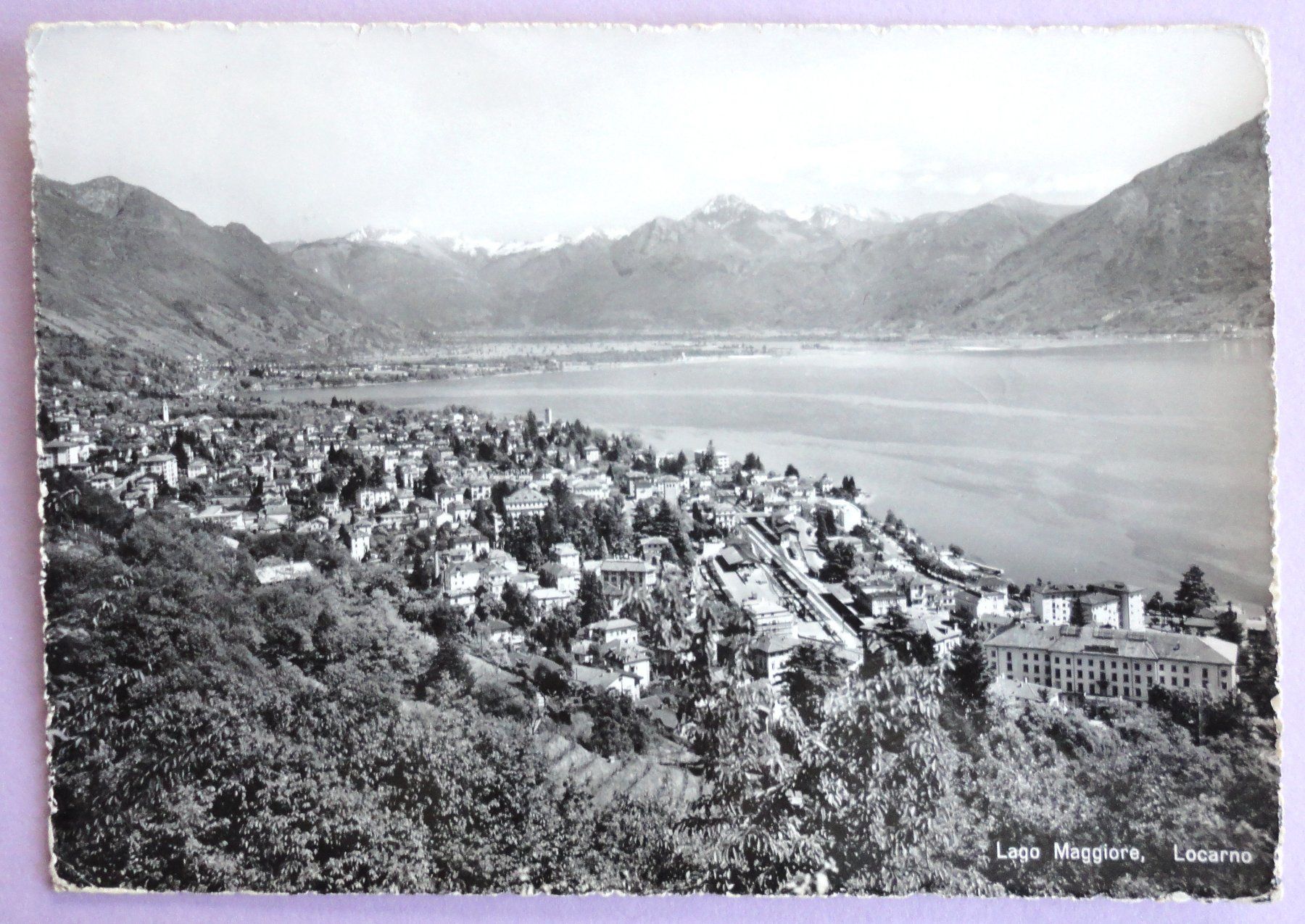 Cartoline postali: Locarno, Lago Maggiore – Usato da Fétigny venduto da Billy2miny