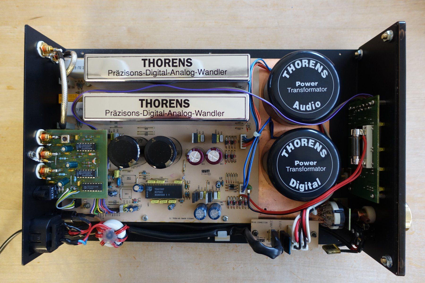 CD: Thorens TDA-2000 DAC – Usato da Zürich venduto da Makemake 3