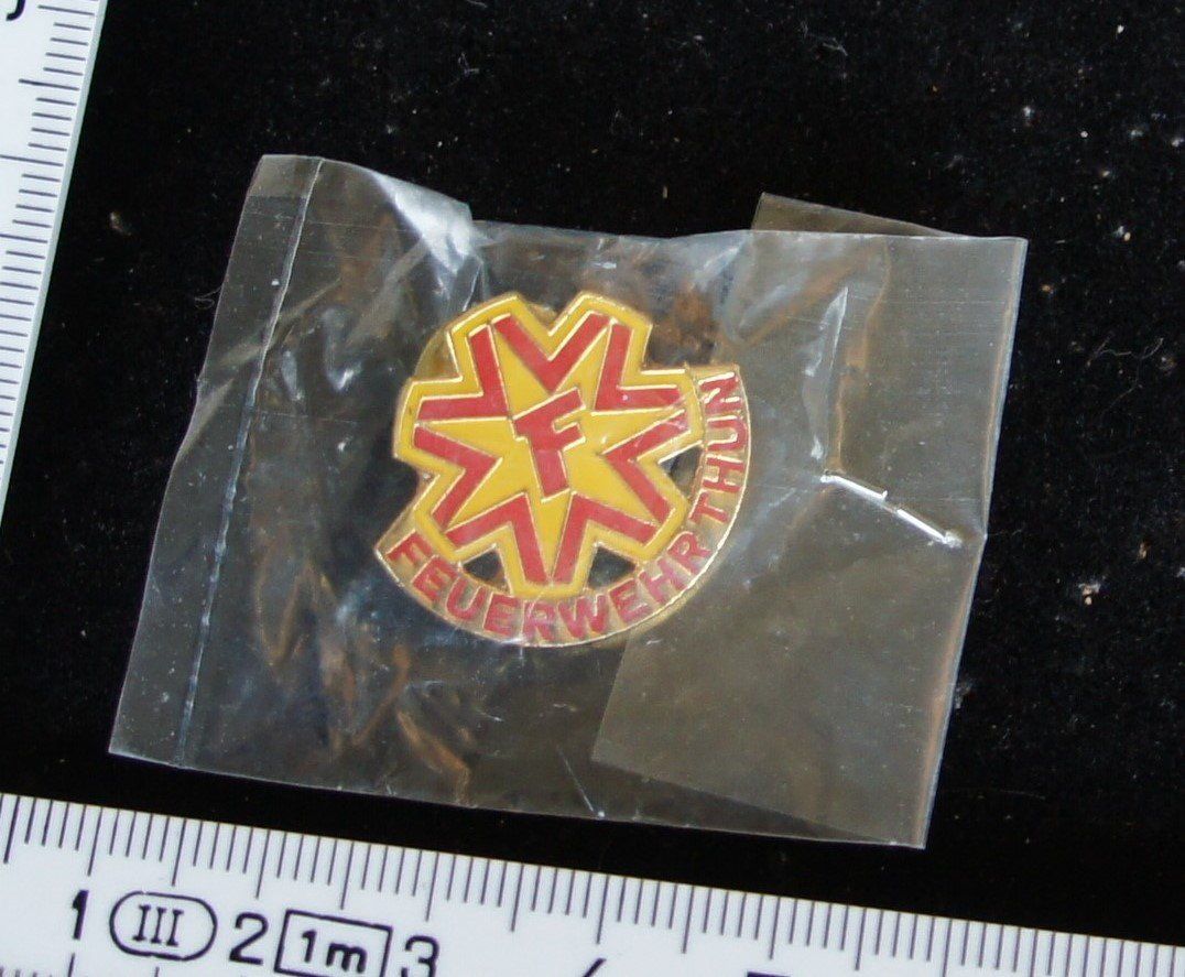 Placchette & Badge: PIN Feuerwehr Thun #1148 – Usato da Einigen venduto da Seeland2ndHand 2