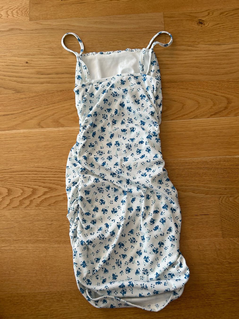Shein Vestiti: Sommerliches Mini-Kleid mit Blumenmuster, Grösse 36/S – Usato da Altenrhein venduto da _6sbw 1