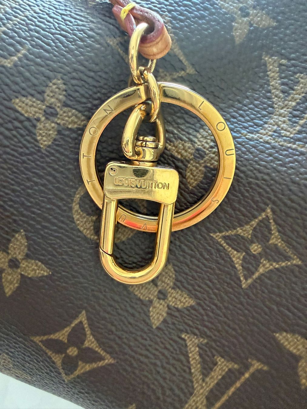 Sacs femmes: Artsy Louis vuitton – D'occasion à Mont-sur-Lausanne par Aerith.FFVII 4