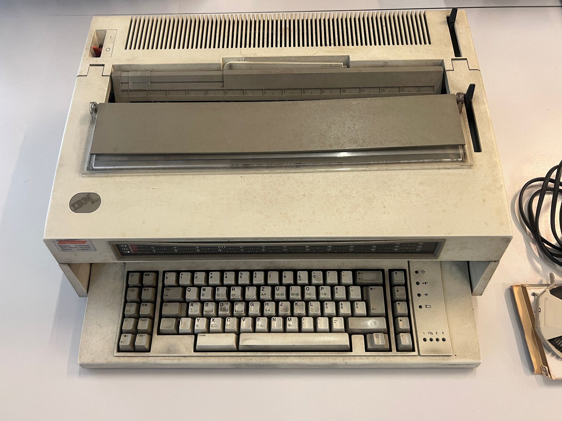 IBM Macchine da scrivere: IBM Schreibmaschine 6784 – Usato da Meilen venduto da Tintoretto