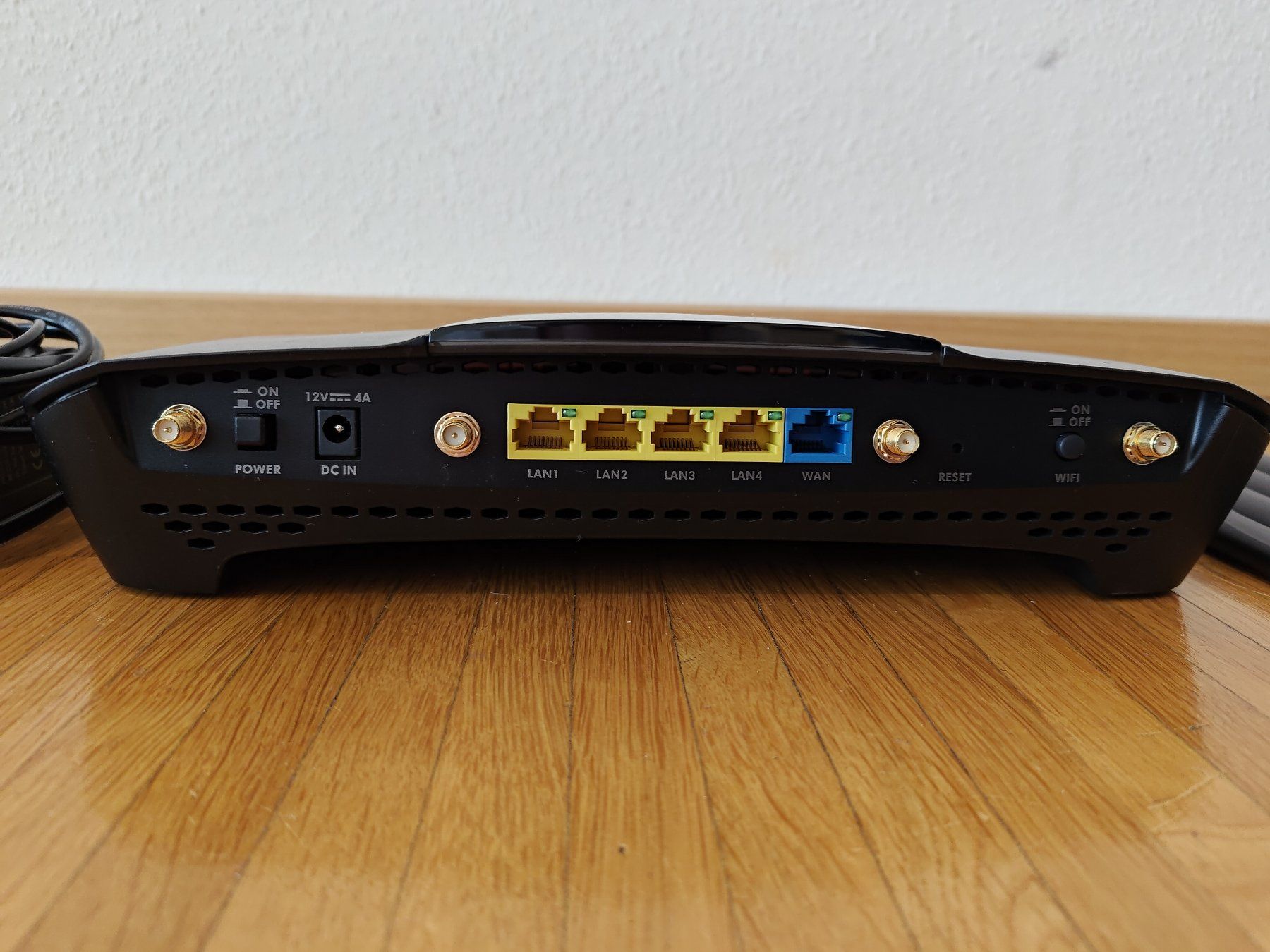 Zyxel Modems & Routeurs: WLAN Router Zyxel NBG6816 – D'occasion à Hochdorf par all_u_want 1