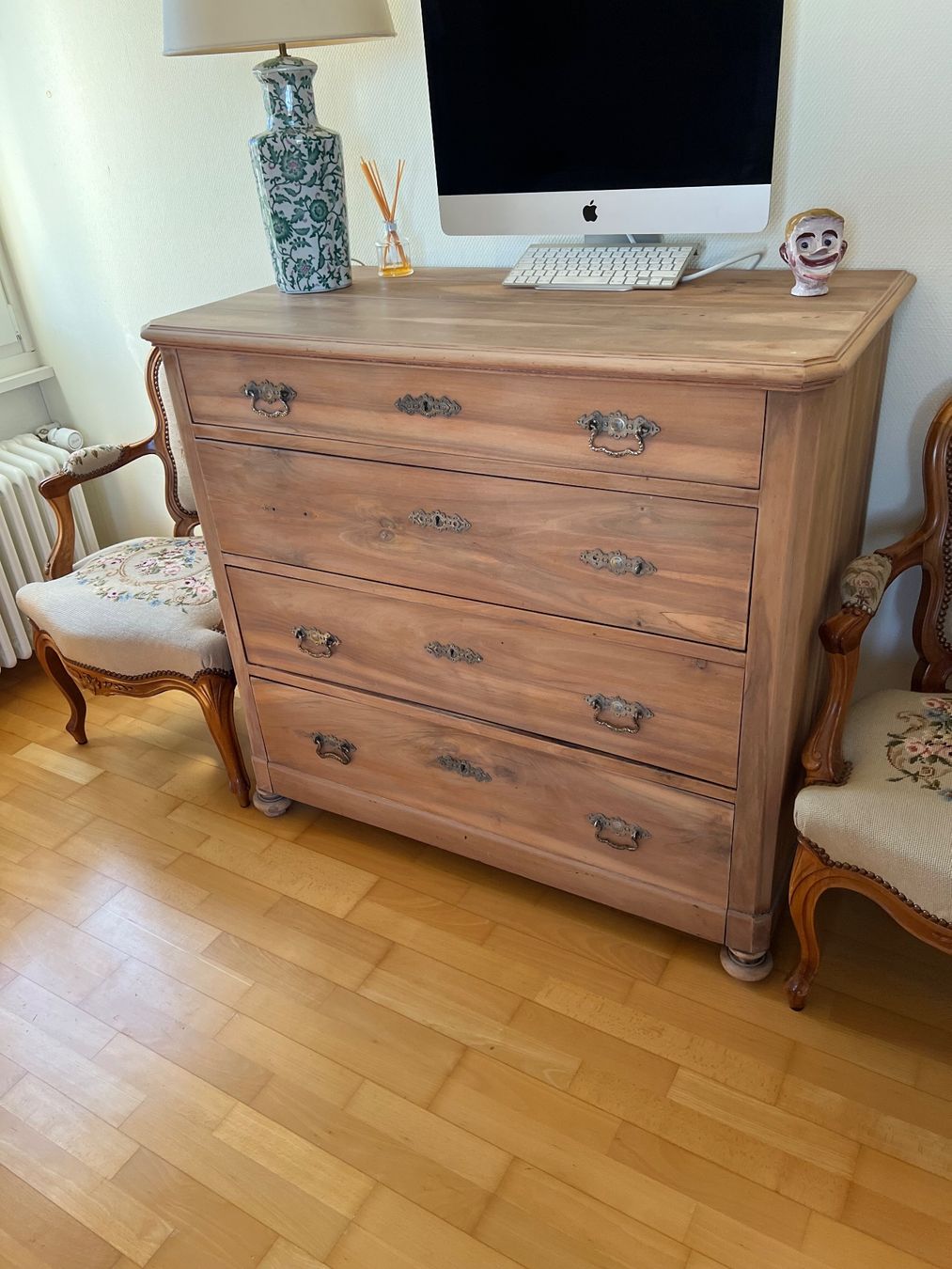 Kommoden: commode – Gebraucht aus Villars-sur-Glâne von jat_s99z