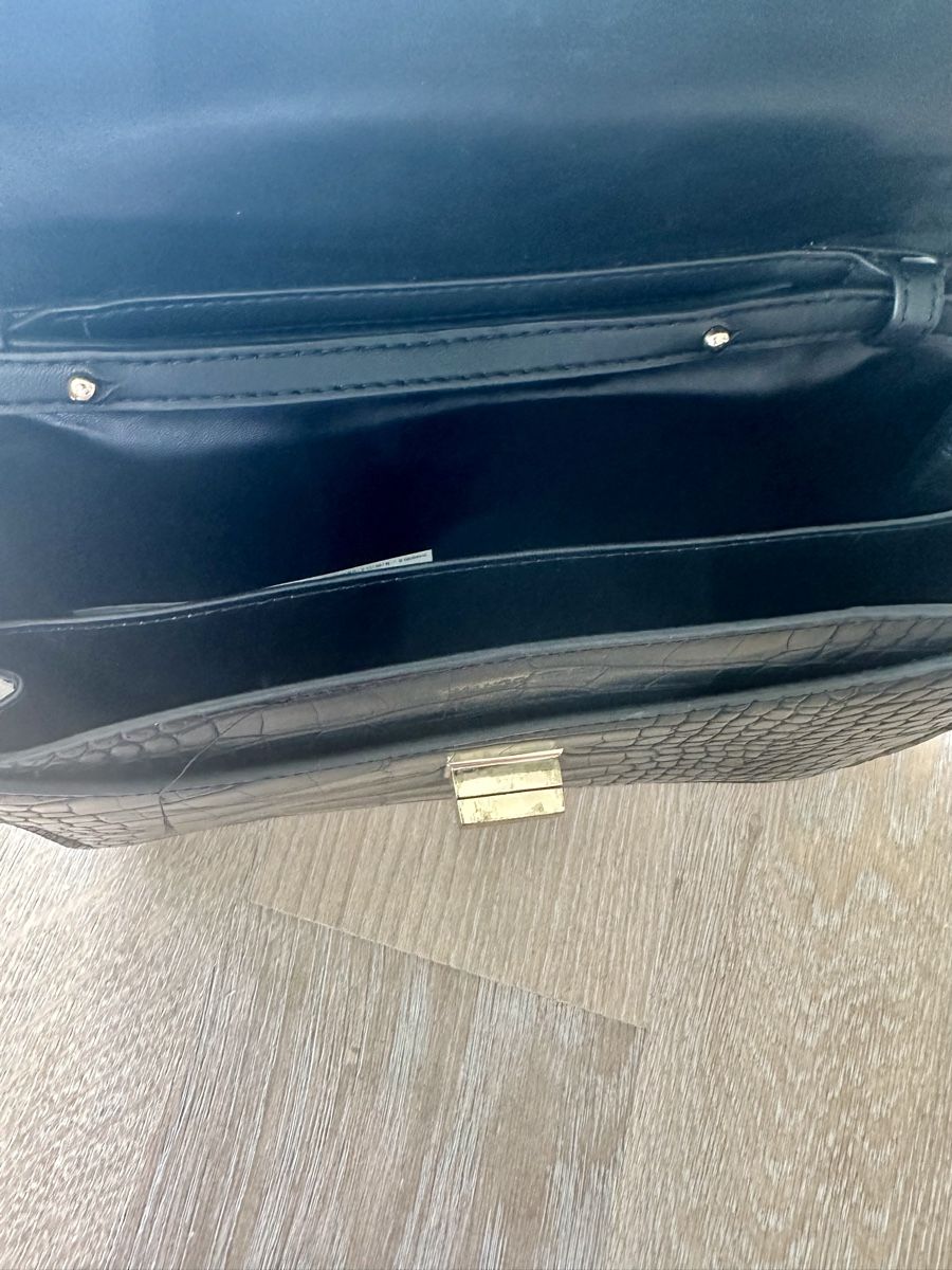 Mango Taschen für Damen: Chic Black Croc-Effect Bag – Gebraucht aus Horgen von cfedier2212 3