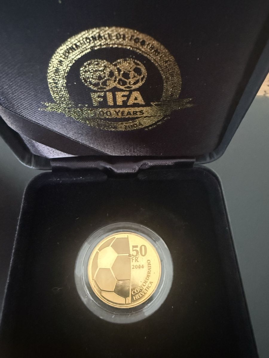 Tutti le monete: 50 franken Gold FIFA 2004 – Usato da Dompierre FR venduto da JL1976