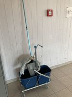 Chariot de nettoyage Wetrok avec seaux et balai état moyen