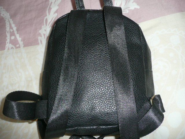 Zaini: Rucksack Kunstleder schwarz – Usato da Zug venduto da falama 2
