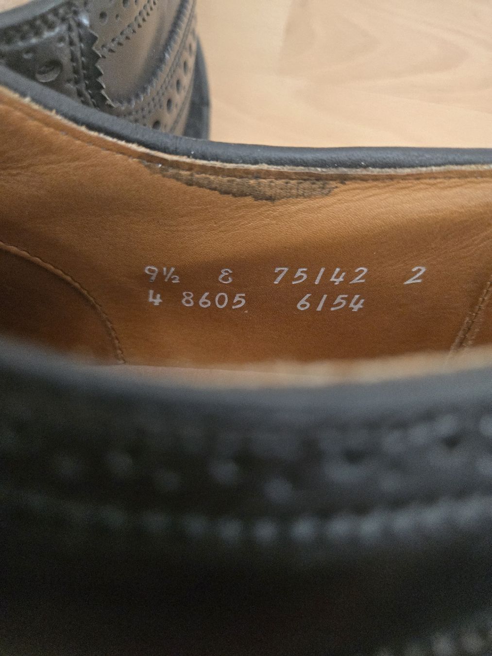 Scarpe da uomo: Allen Edmonds CORDOVAN CAMBRIDGE – Usato da Zug venduto da f_t_827r 8