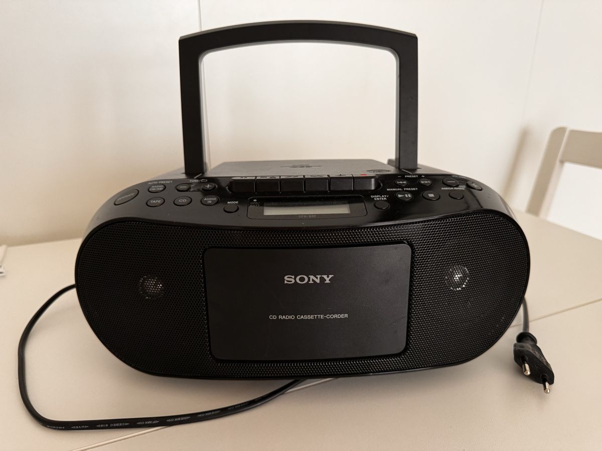 Sony Radios: SONY CD Radio Kasetten Recorder – D'occasion à Sevelen par tracy95