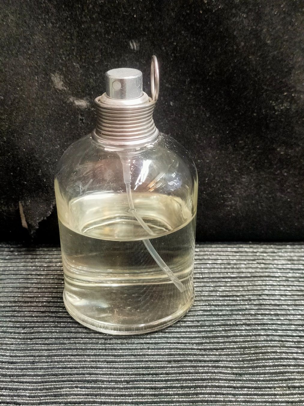 Profumi & Eau de Toilette: PARFUM ? – Usato da Genève venduto da Leboucheoreilles