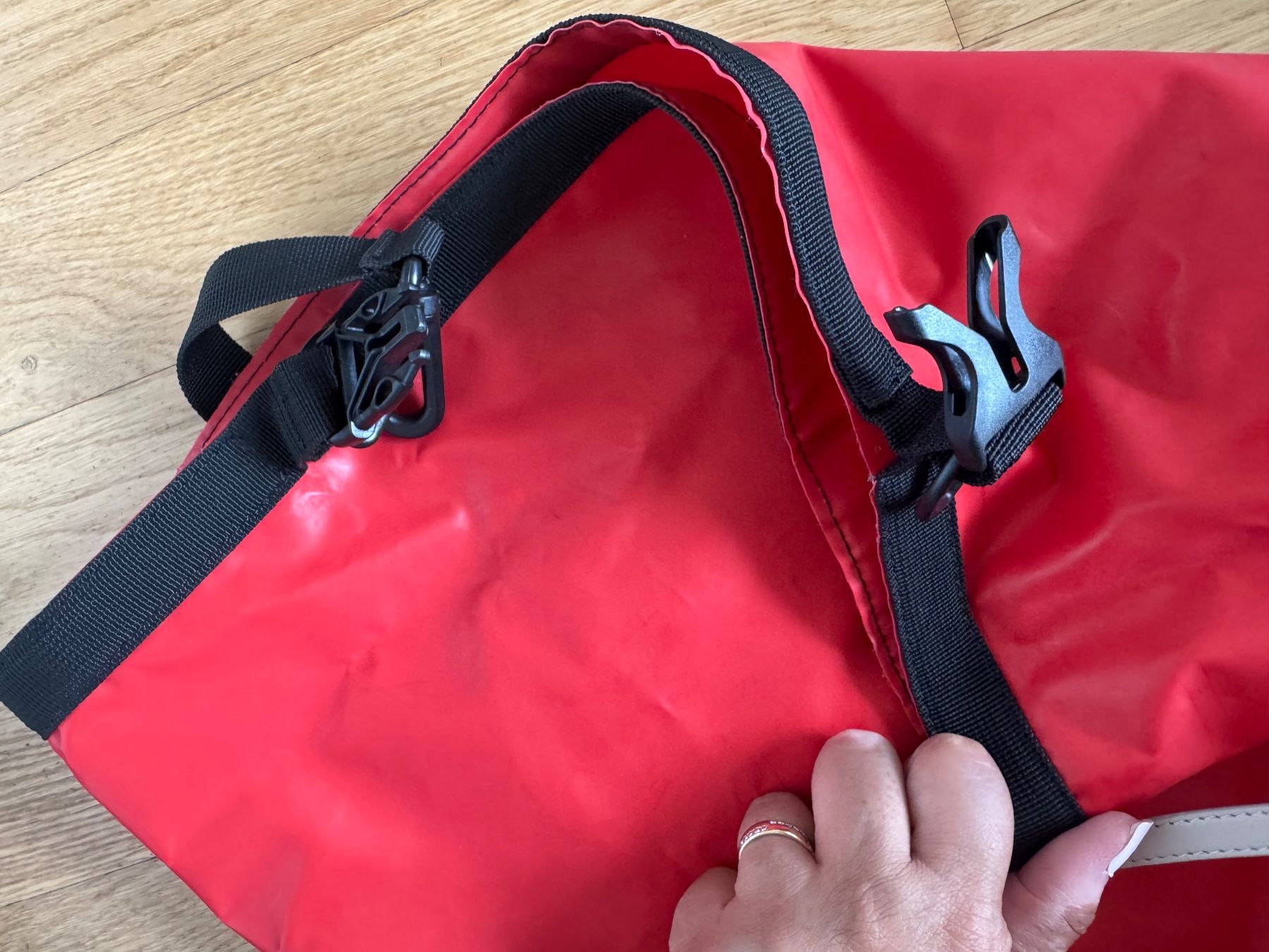 46 Nord Borse: 46N L Schwimmsack in red – Usato da Münchenstein venduto da ArleneLM 4