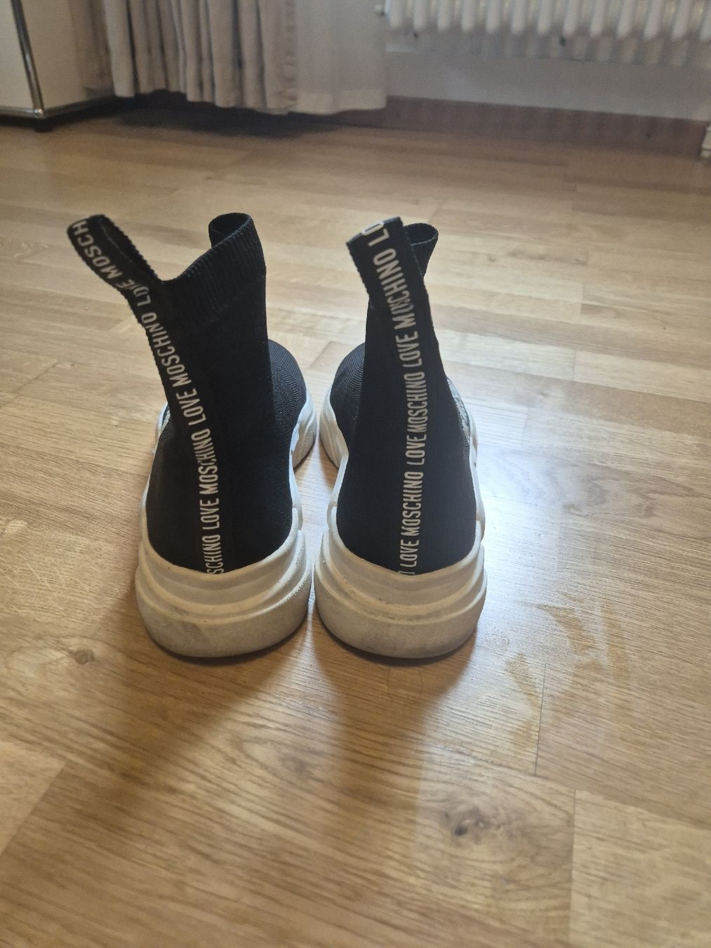 Scarpe da donna: Love Moschino – Usato da Zürich venduto da Drago670 2