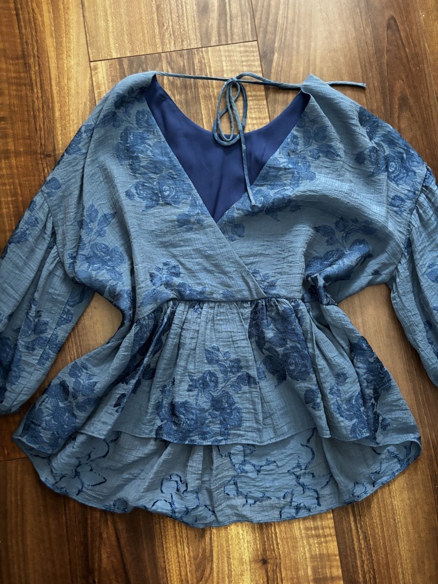 Top: TED BAKER Blouse Size S – Nuovo (secondo la descrizione) da Reinach BL venduto da ran_snc5