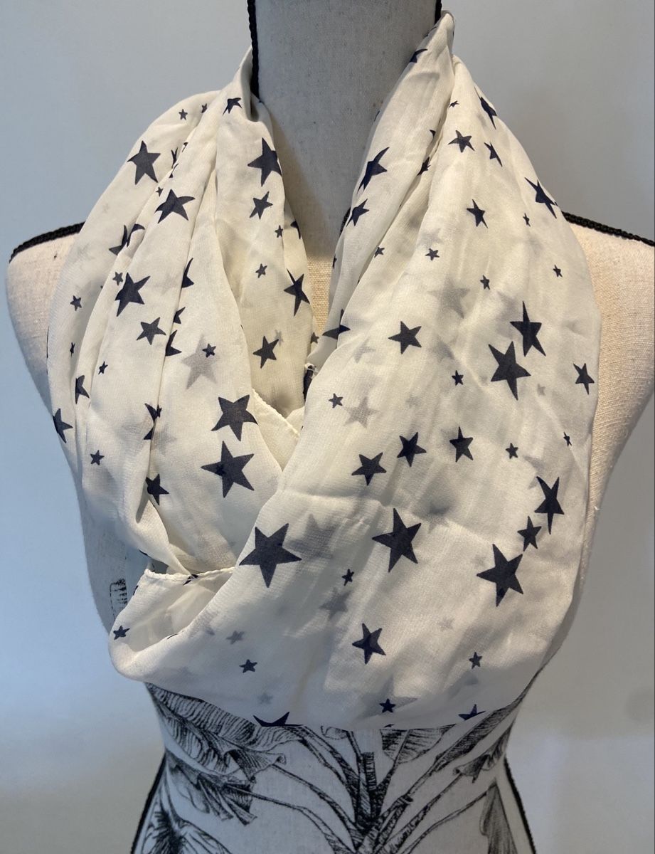 Foulards & écharpes: 2 Loop-Schals / Rundschals mit Sternenmuster  – Neuf (Voir description) à Affoltern am Albis par Vsyra
