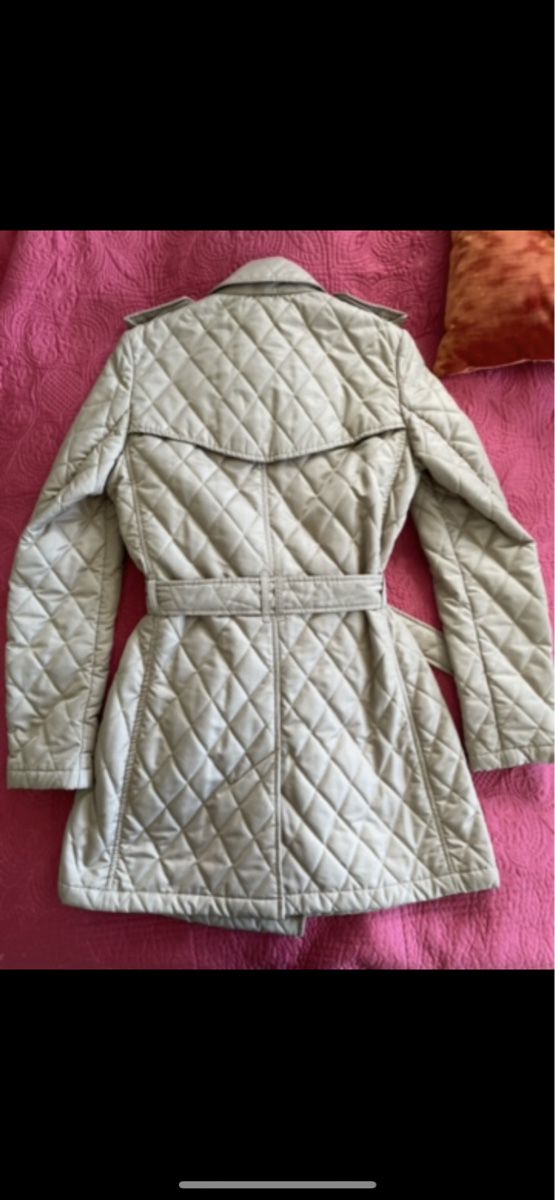 Burberry Cappotti: Burberry Wunderschönes Trenchcoat ! M-L – Usato da Fruthwilen venduto da Mariya13 2