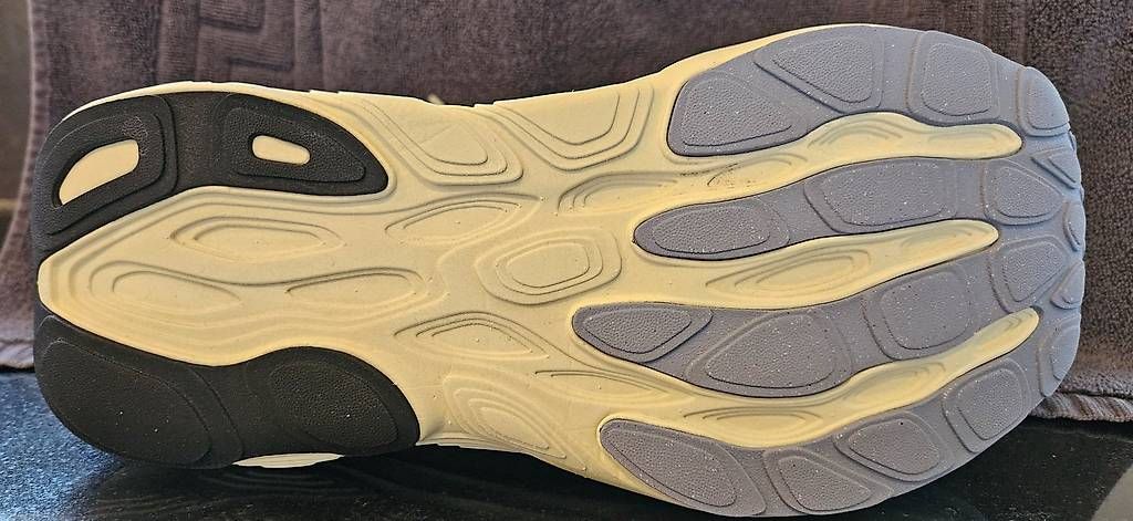 Scarpe da donna: Runningschuhe Neu von New Balance – Usato da Unterseen venduto da adi_s2rg 2