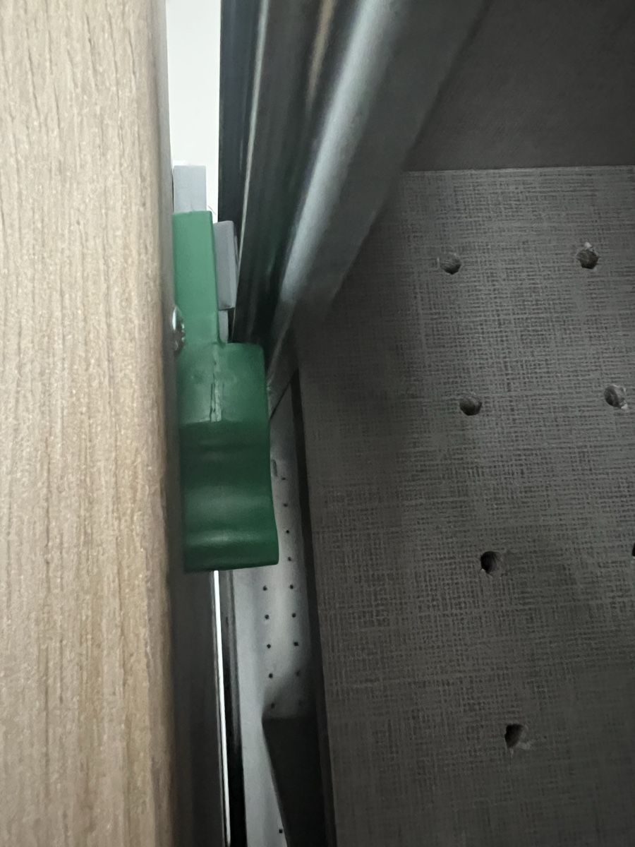 Armadi: Kleiderschrank mit Schiebetüren – Usato da Glattbrugg venduto da rocha7402 4