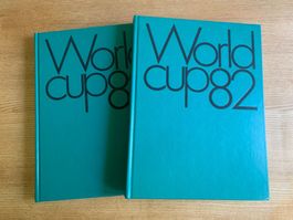 World Cup 1982 Bücher 1 & 2 sehr guter Zustand
