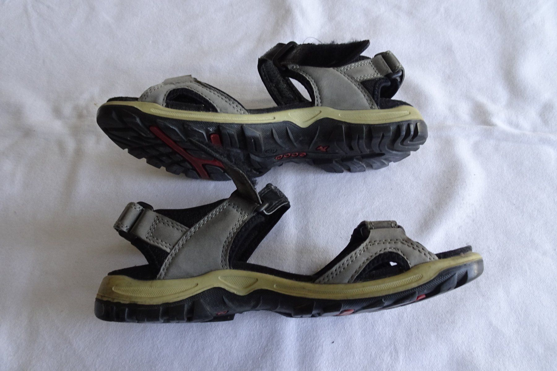 Ecco Scarpe da uomo: ecco Sandalen Gr. 39 – Usato da Strengelbach venduto da schmetterling20 2