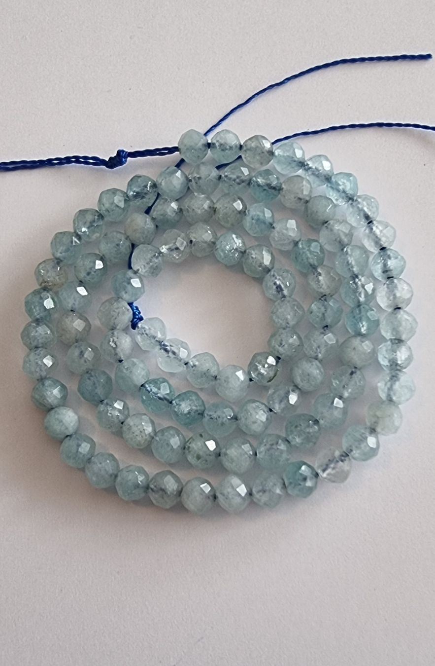 Minerali & Pietre curative: Aquamarin facettiert 4mm. Strang – Nuovo e nell'imballaggio originale da Menziken venduto da Mirager 2