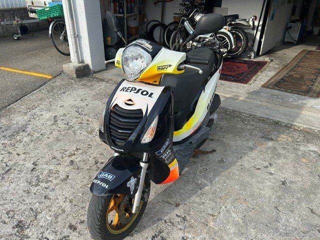 Honda Scooters: Roller zum Ausschlachten... – Gebraucht aus Disentis/Mustér von ibm1991 3