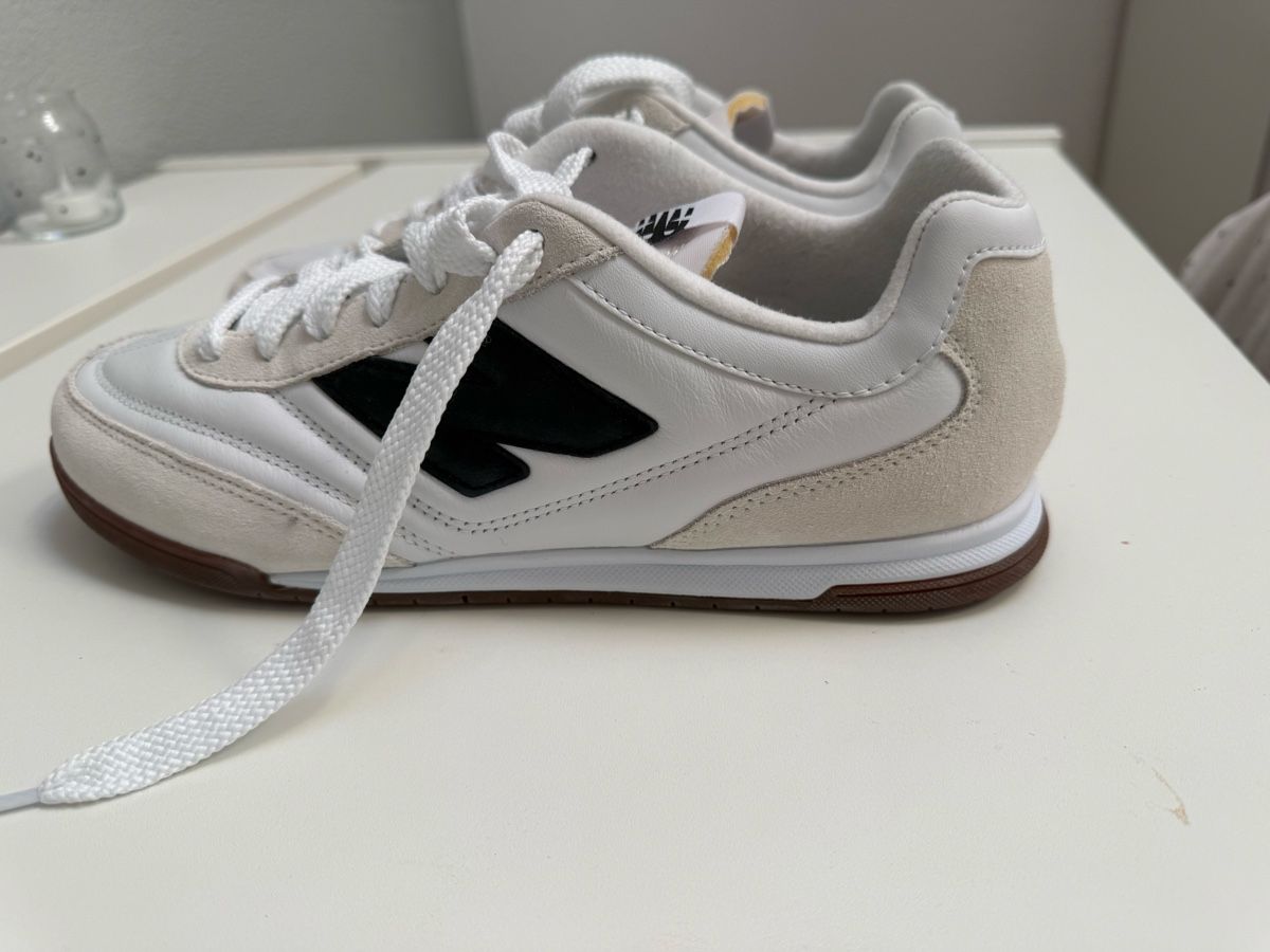 New Balance Scarpe da uomo: Sneaker New Balance RC42  – Nuovo (secondo la descrizione) da Luzern venduto da sydney01. 2