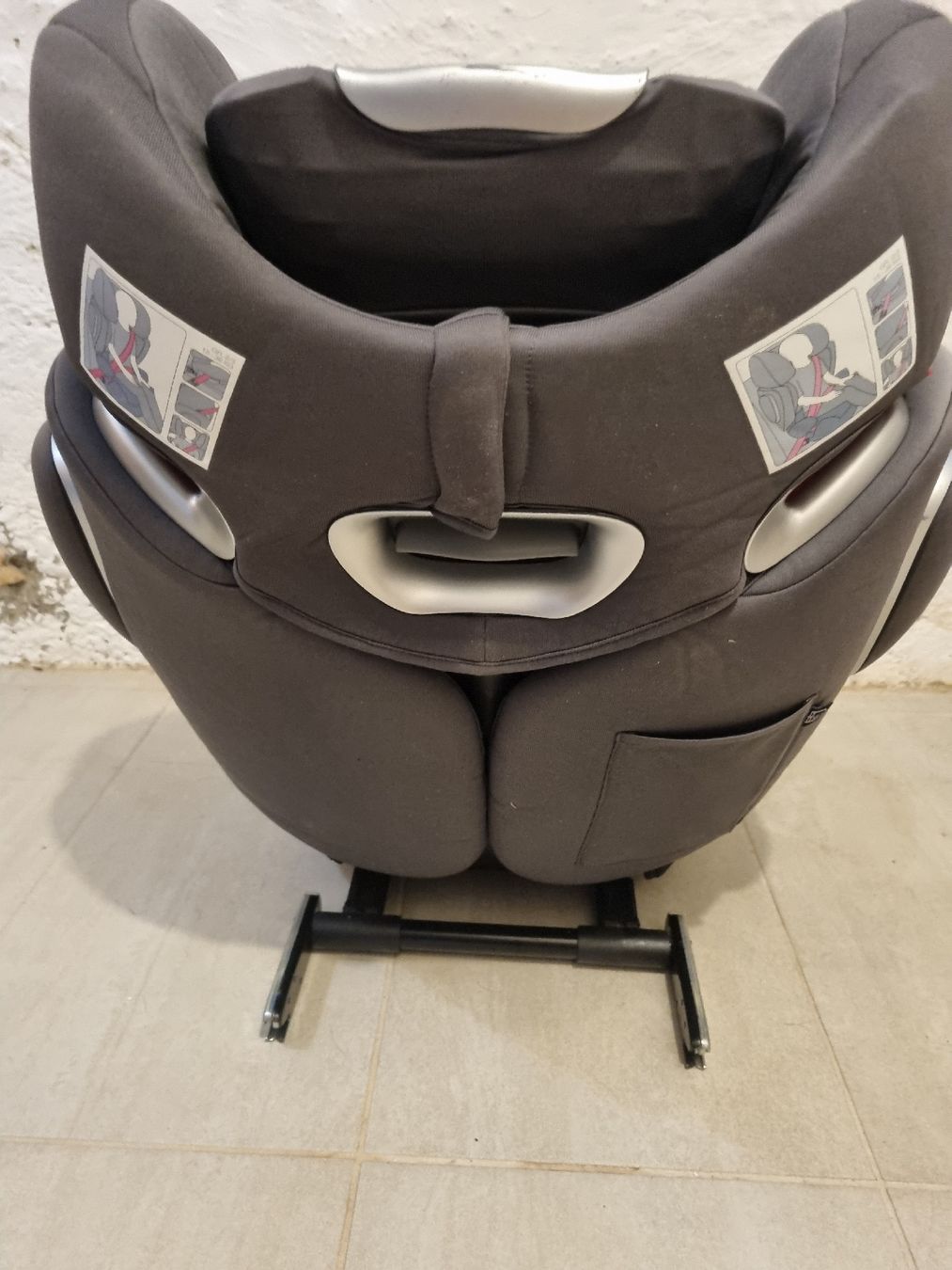 Cybex Auto-Kindersitze: Cybex Solution Q2-Fix Autositz grau 15-36 kg  – Gebraucht aus Basel von ste_2lg2 4