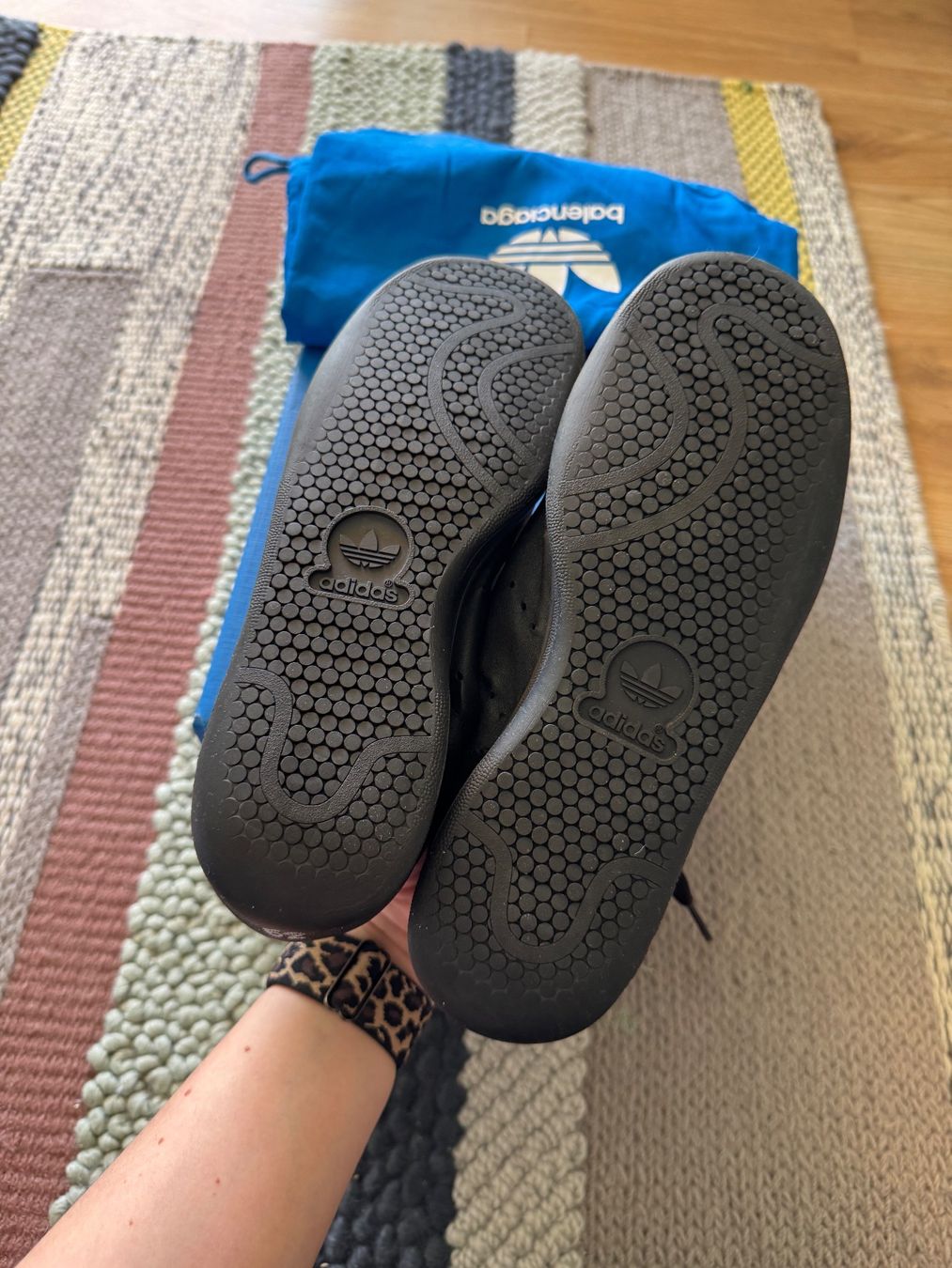Balenciaga Scarpe da donna: Sneakers leder balenciaga x stan smith – Nuovo e nell'imballaggio originale da Rickenbach b. Wil venduto da rvi_k7zb 5