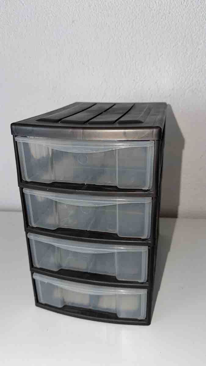 Sistemi di archiviazione: Schubladenbox Kunststoff mit 4 Fächern – Usato da Oftringen venduto da tola19