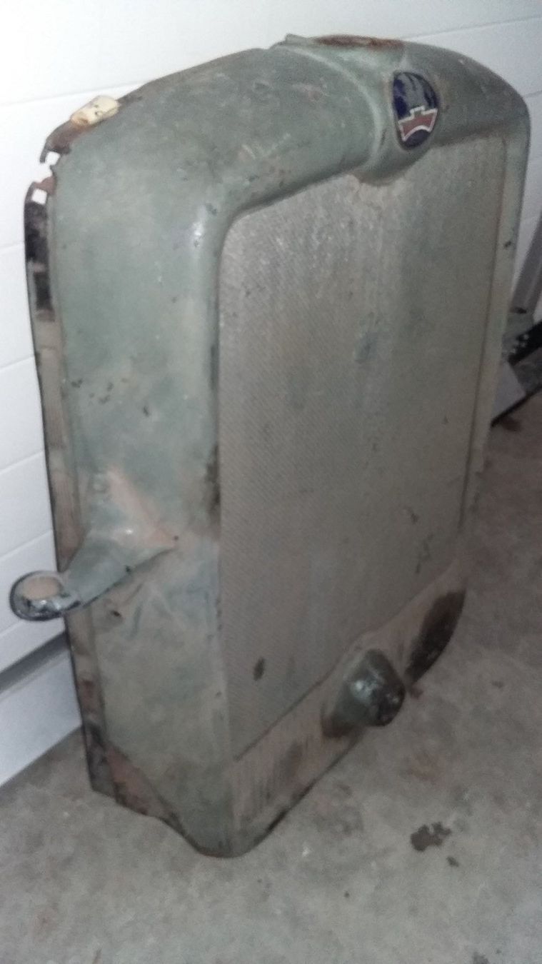 Alle Autoersatzteile: Oldtimer Frontmaske Kühler  Maske Bedford ca. 1930 Deko – Gebraucht aus DULLIKEN von Lerchclassicdulliken 4