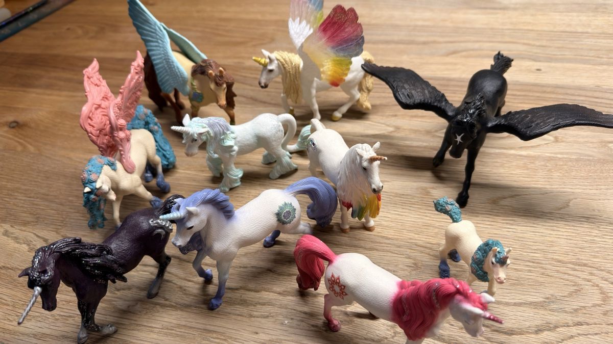 Schleich Spielzeuge: Schleich Einhörner 10 Stück – Gebraucht aus Nänikon von yvihensi