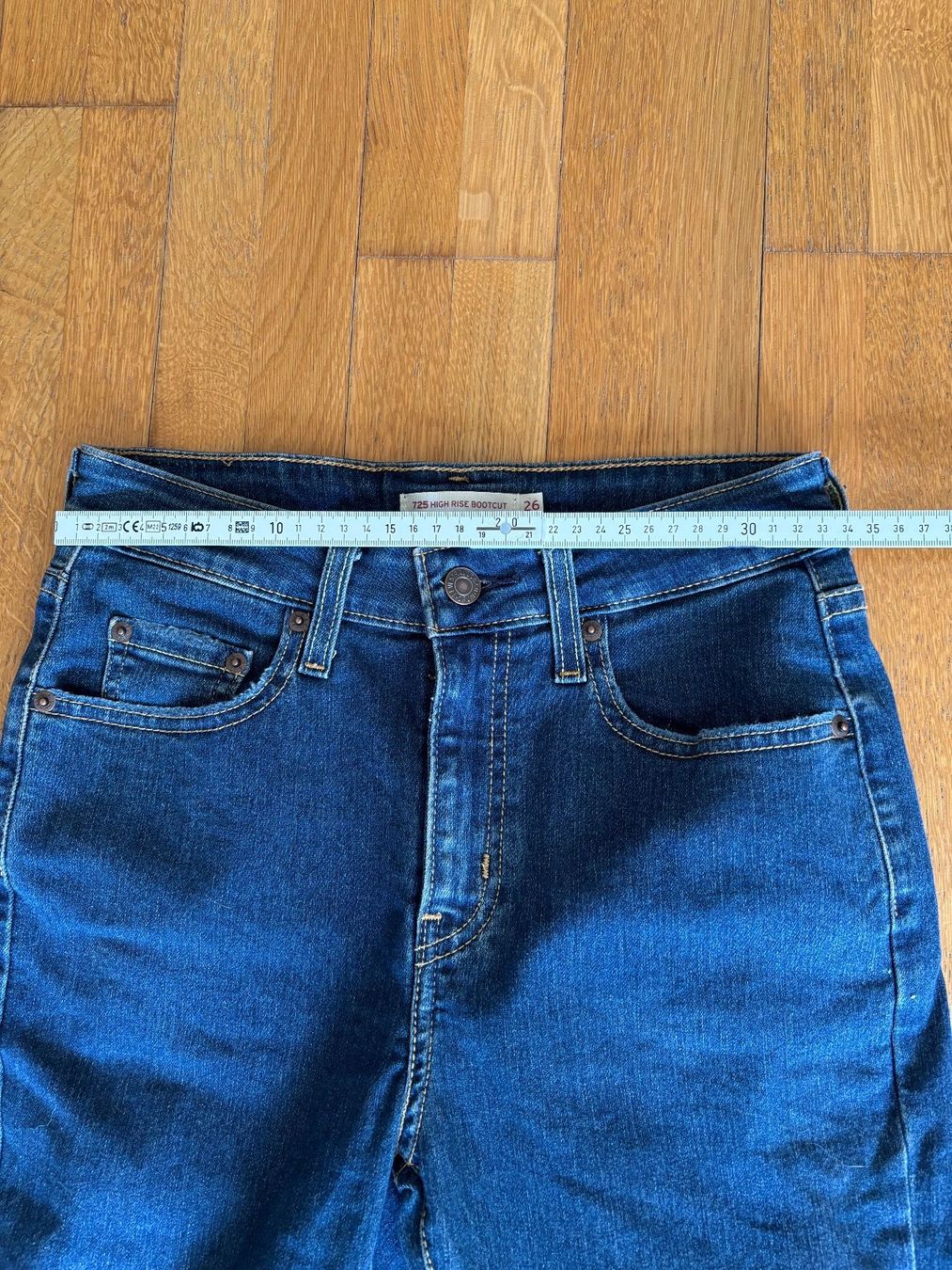 Levi's Jeans: Levi's Jeans 725 Damen – Usato da Gümligen venduto da ZepIV 3