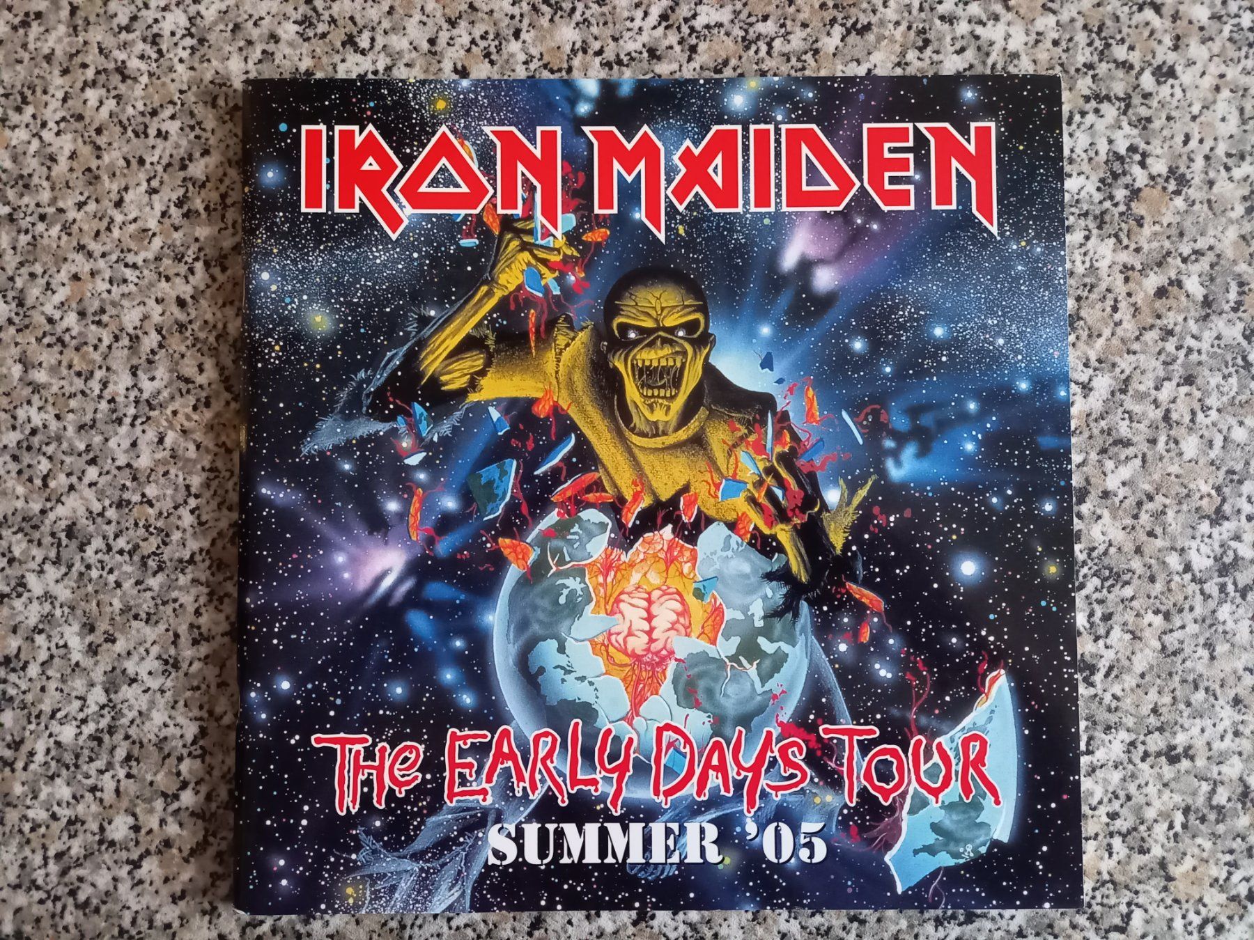 CDs: 3 Iron Maiden Tourprogramme – D'occasion à Reinach AG par cosmiceddie 1