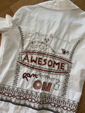 Veste femme Goa blanc brodée au dos taille L état neuf