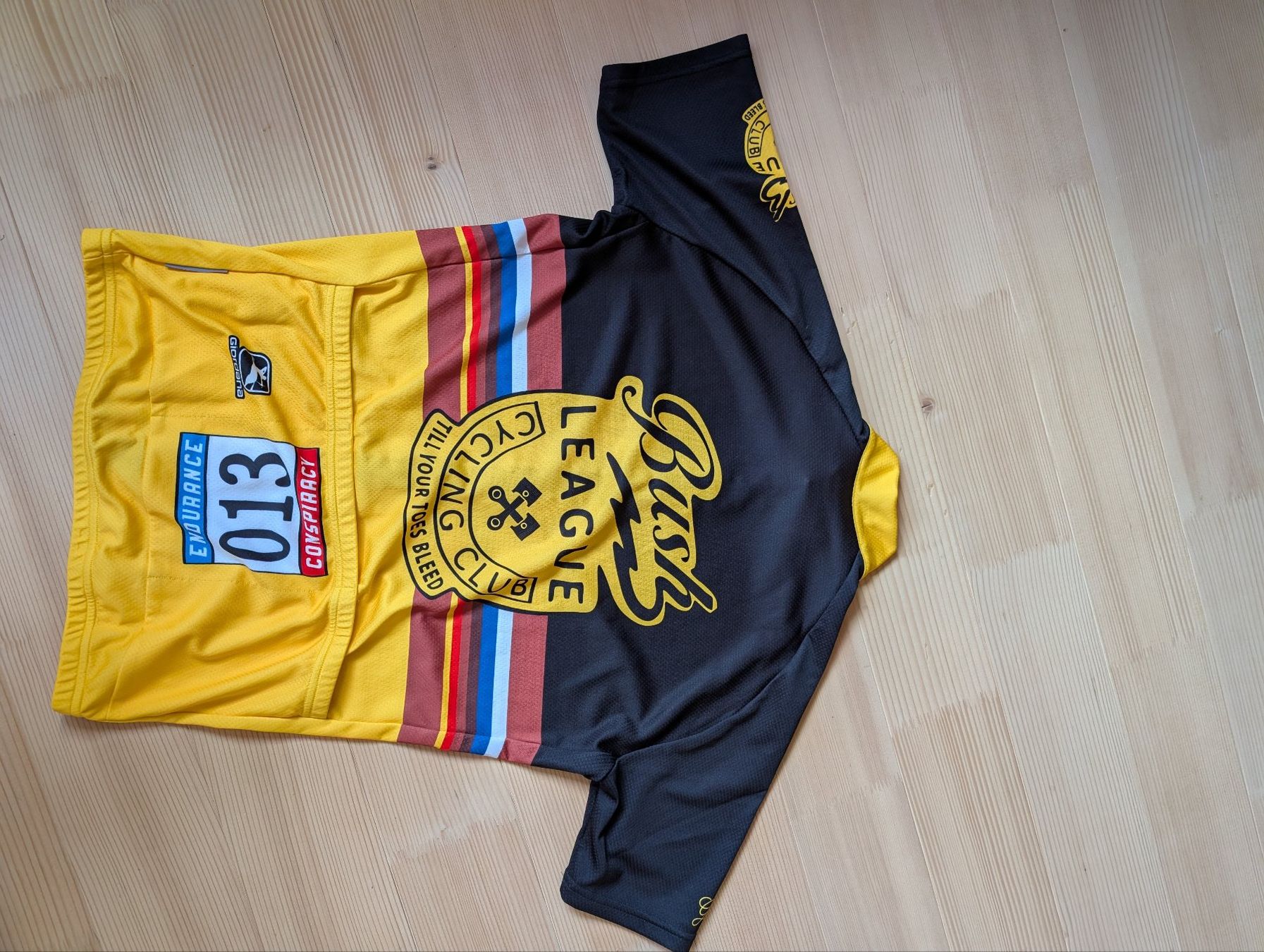 Maillots de corps & Pantalons: Giordana Jersey Gr. L – D'occasion à Wil SG par Miikisun 1