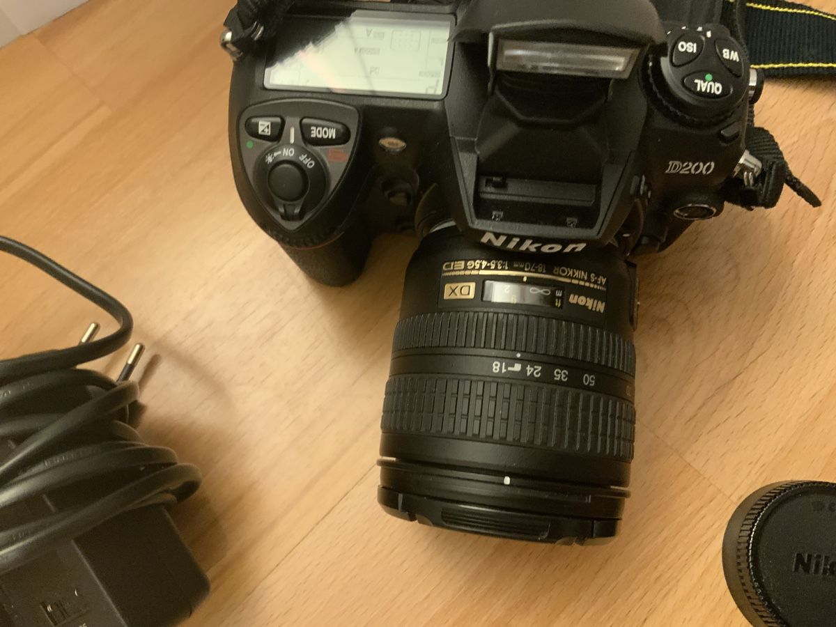 Nikon Fotocamera: Nikon D200 + Objektiv + Zubehör – Usato da Bettlach venduto da valishop 4