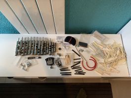 Musikinstrument Ersatzteile Konvolut Gitarre Violine Blech..