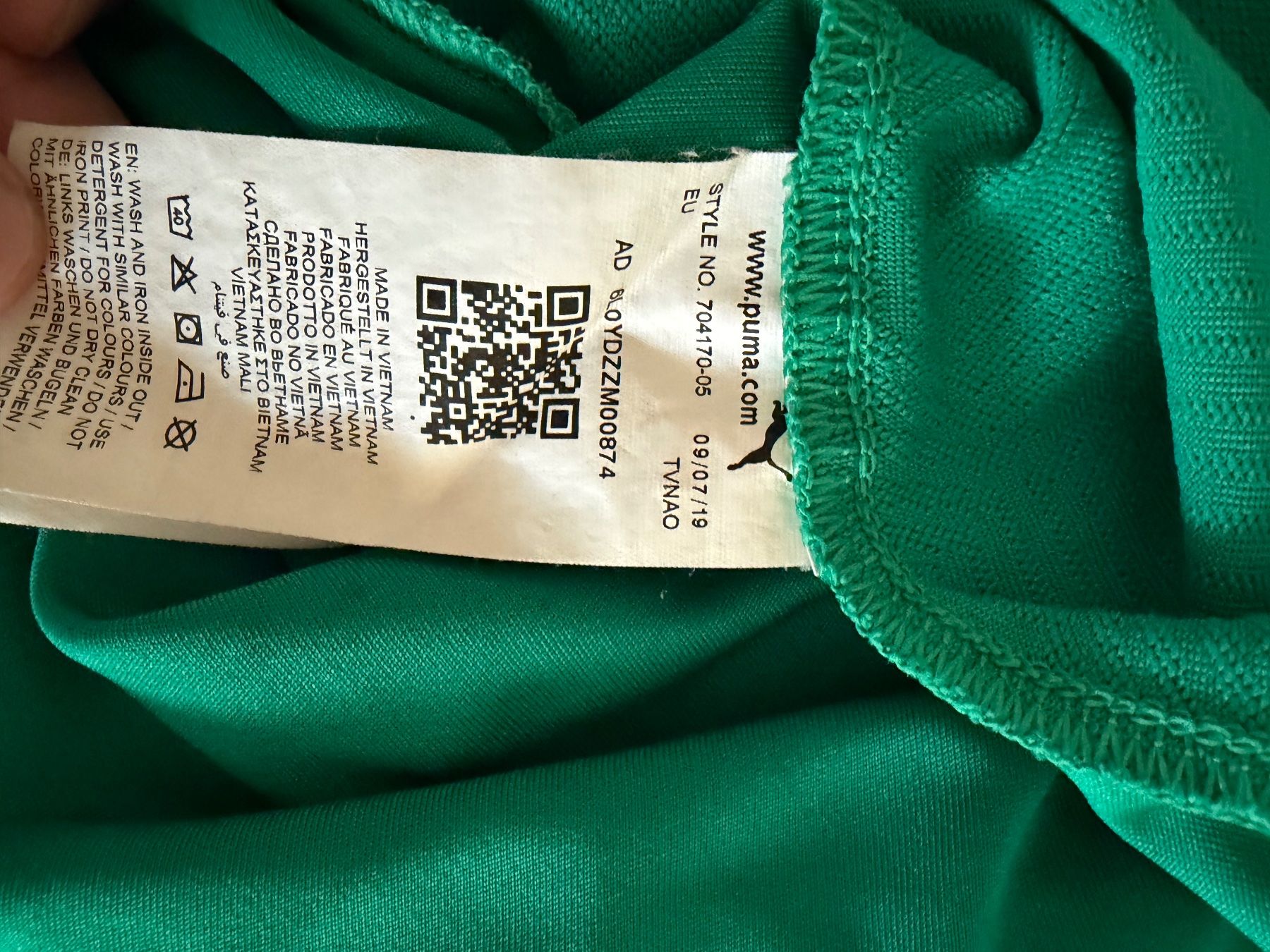 Puma Leibchen & Hosen: FC Vaduz Trikot Gr. L / Chande – Gebraucht aus Muttenz von bargain_hunter 4