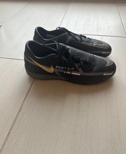 chaussures de foot salle Nike Phantom GT noires Acheter sur