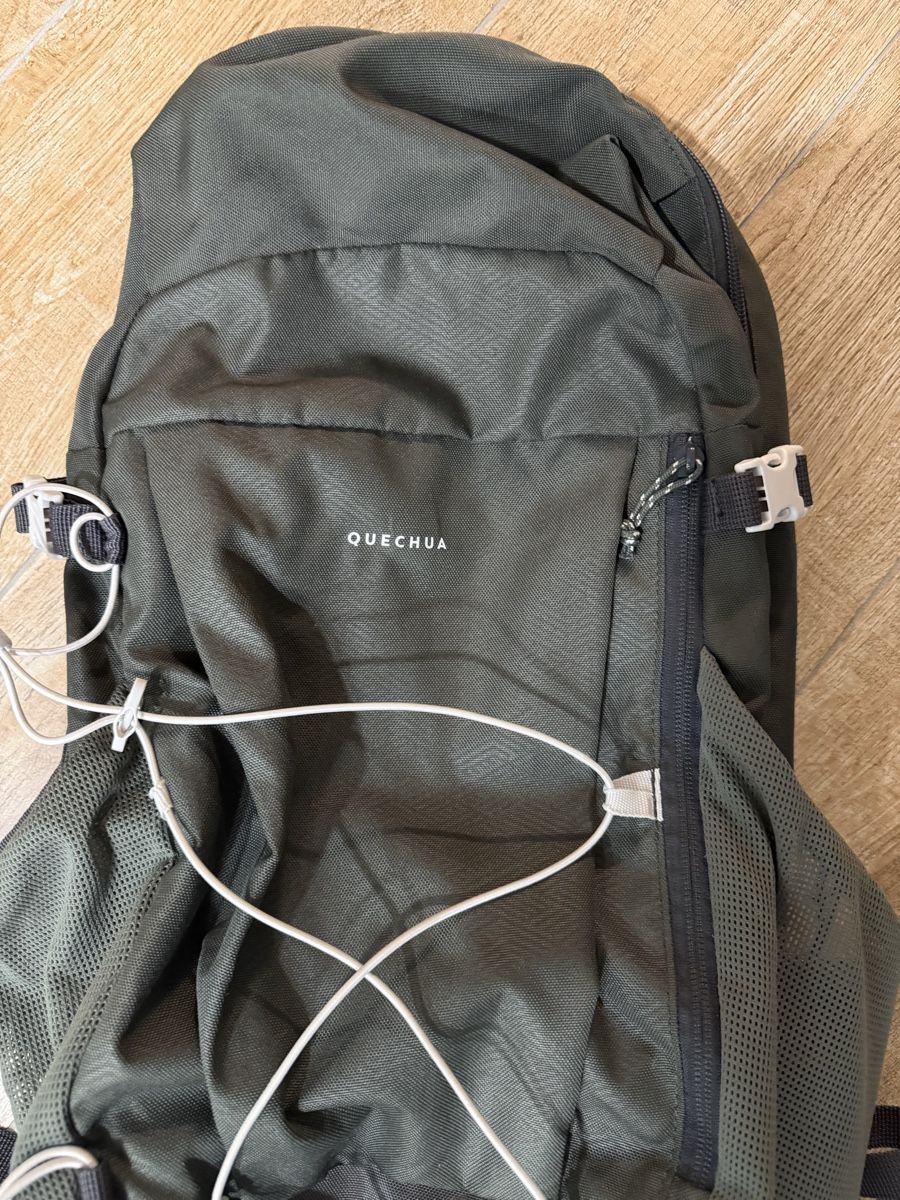 Zaini: Quechua NH500 Hiking Backpack - 30L – Usato da St. Gallen venduto da kka_l9wg 2