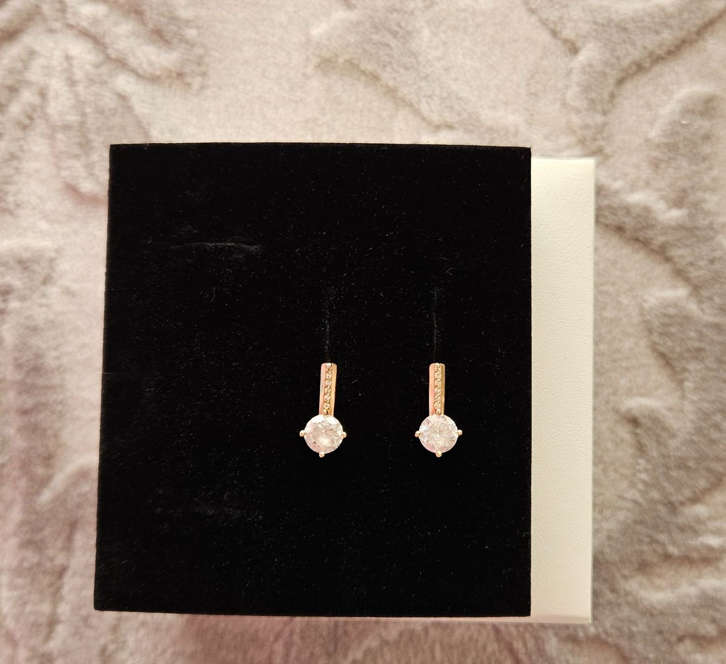 Orecchini pendenti & Orecchini a lobo: Boucle d'oreille OR 585 – Usato da Bex venduto da Villy_Wolf 1