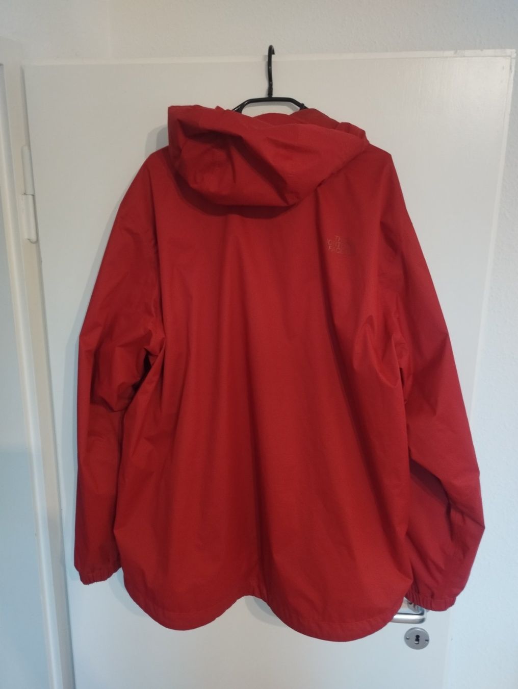 North Face Giacche: The North Face Jacke Rot – Usato da Steffisburg venduto da AutoFiat 3