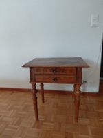Petite table à 2 tiroirs ancienne