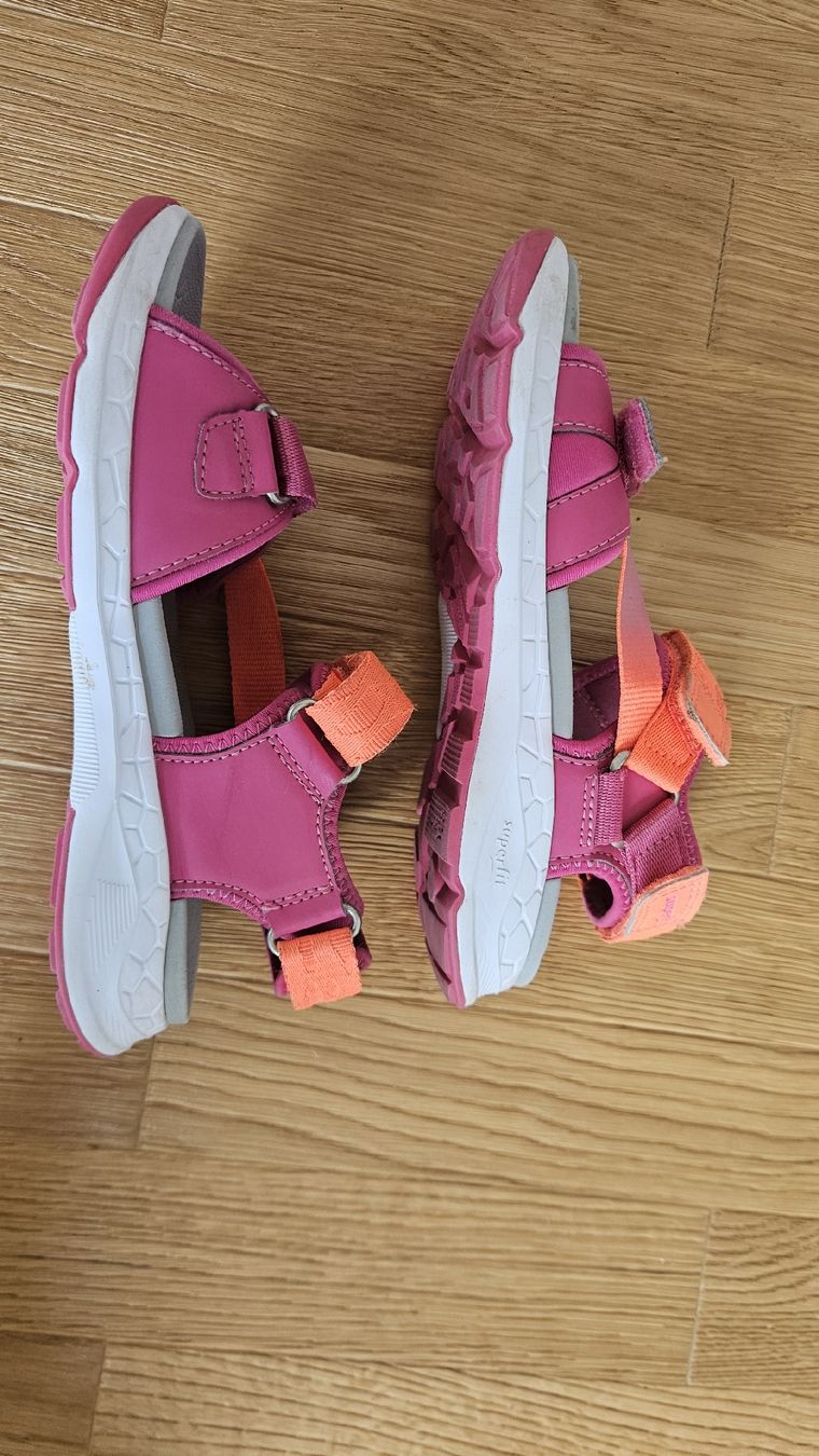 Superfit Scarpe da uomo: Superfit Crisscross Trekkingsandale Grösse 34 – Usato da Frenkendorf venduto da Julesrules84 2
