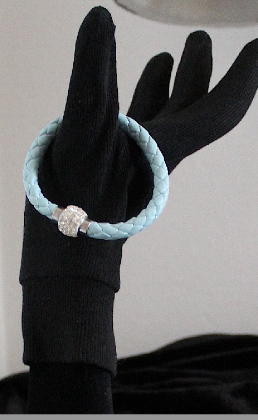 Bracciali & Braccialetti: Armband ev.Leder mit Magnet Verschluss- Strassstein Element – Usato da Locarno venduto da madame-tus-sauds 4