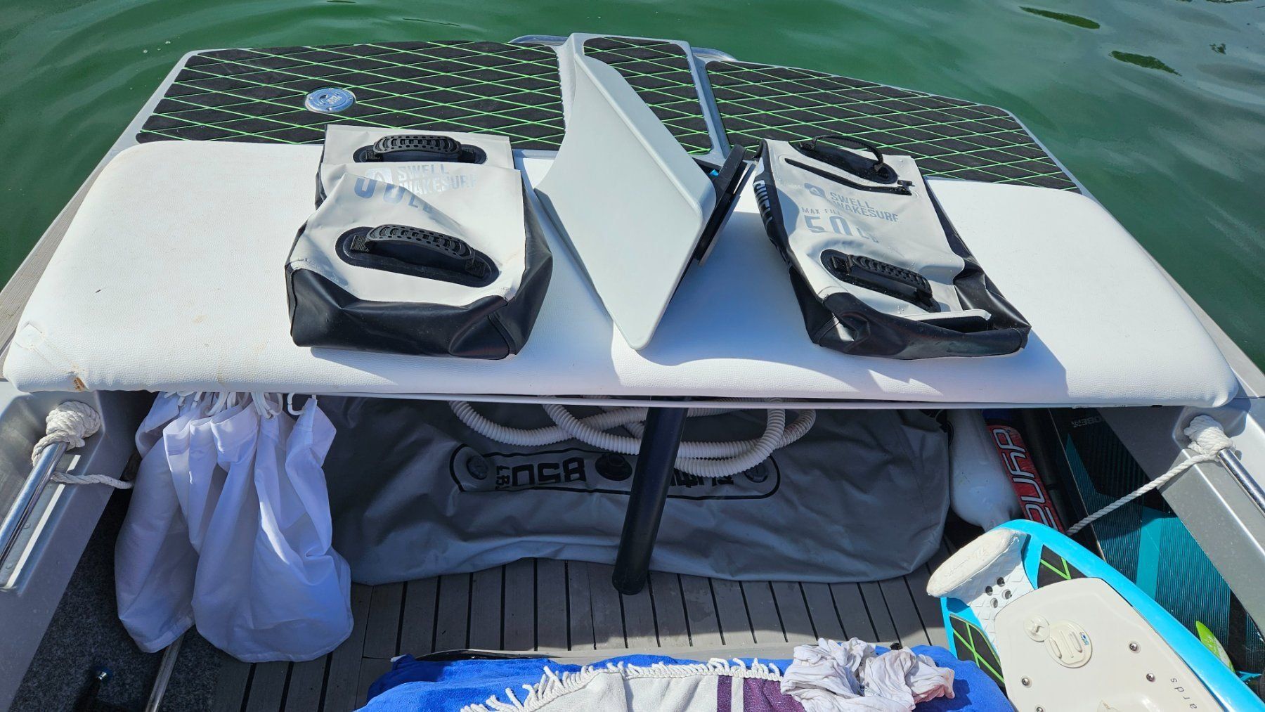 Schweizer Boote: Schweizer Winners 610 Wakeboard-Boot inkl. Trailer – Gebraucht aus Môtier (Vully) von K.U.M. 4
