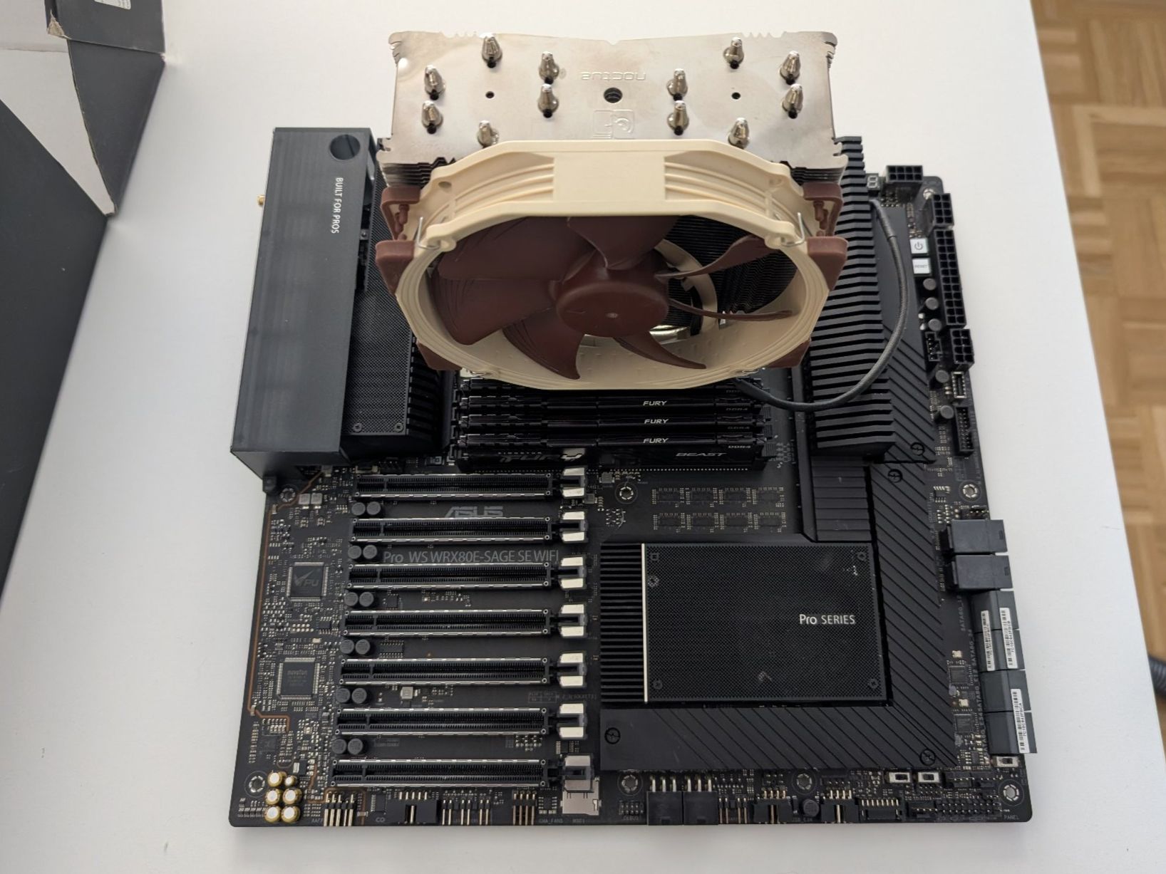Amd Composants électroniques: AMD Ryzen Threadripper PRO 5975WX, Asus Pro WS WRX80E-SAGE – D'occasion à Burgdorf par scheischei 1