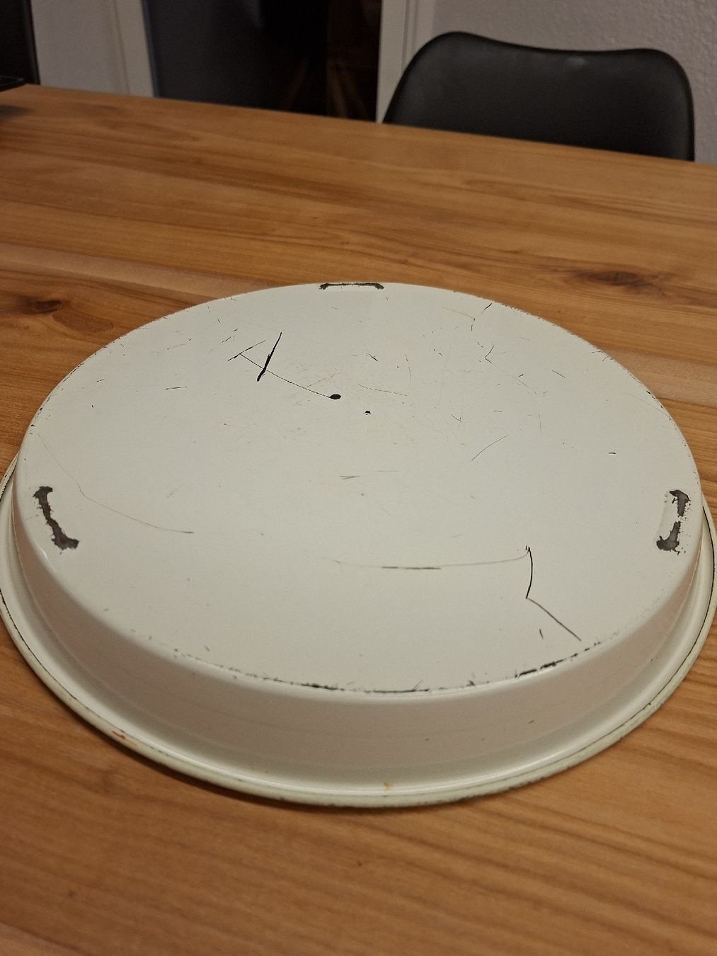 Plateaux: altes Grapillon Restaurant serviertablett aus blech – D'occasion à Ganterschwil par HeidiuPeter 7